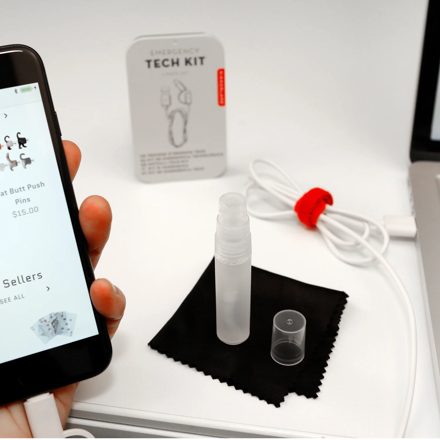 EMERGENCY TECH KIT