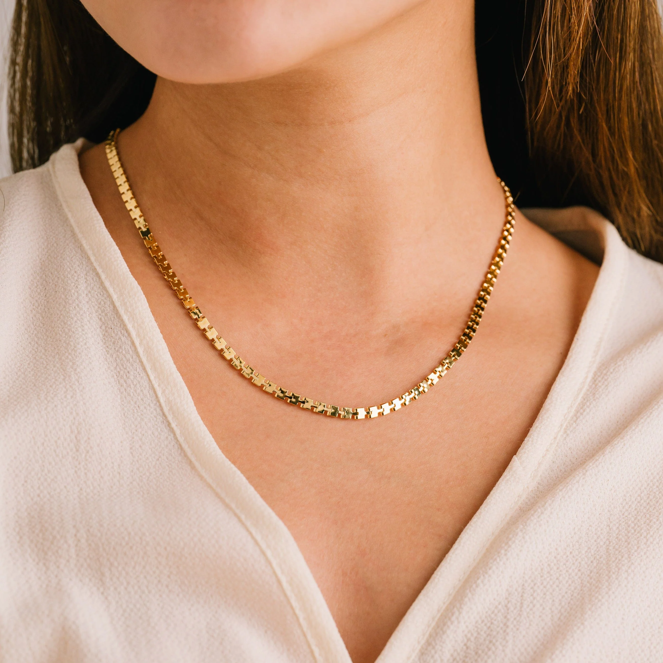 GOLD BOWIE CHAIN NECKLACE by LOVER'S TEMPO