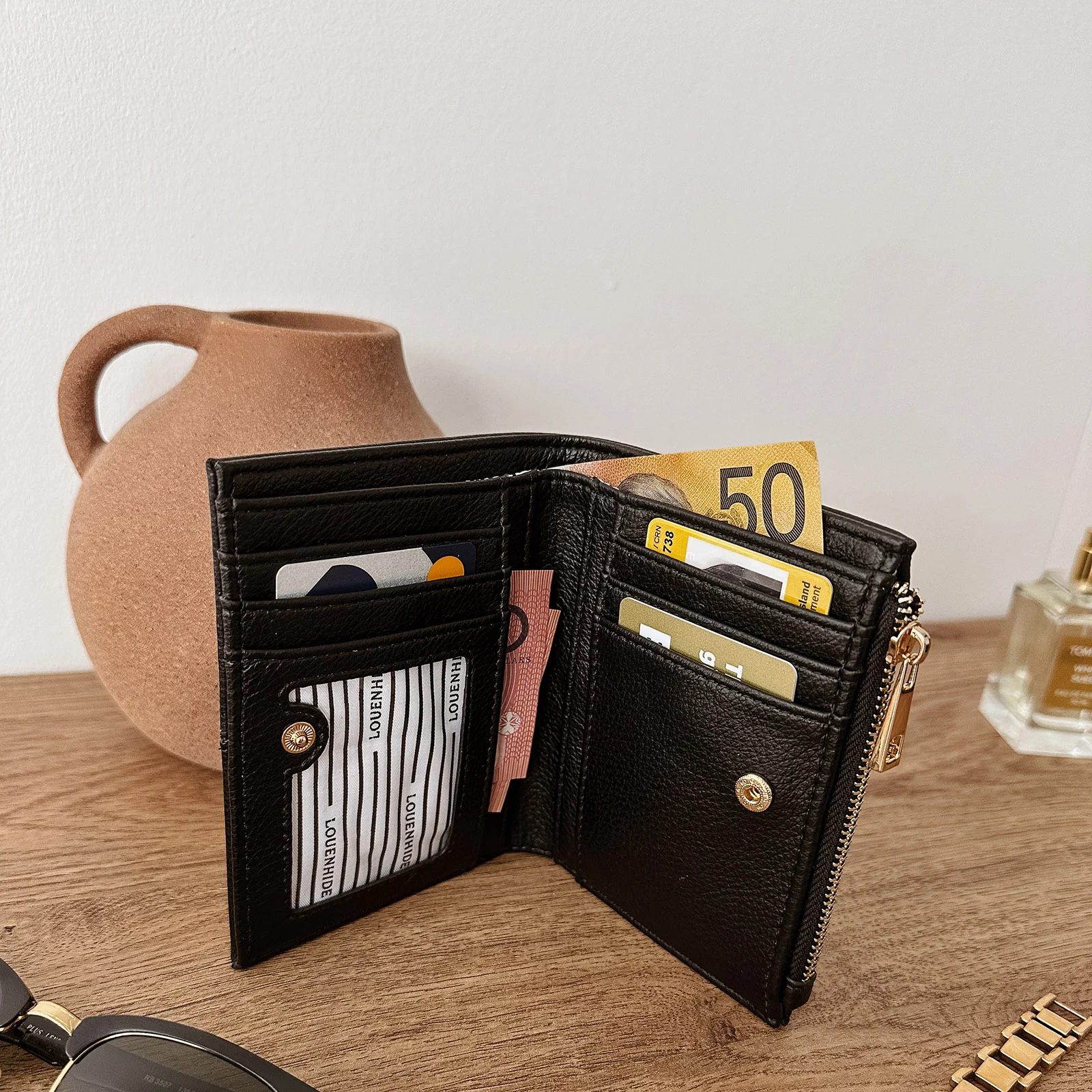 BLACK BLONDIE WALLET by LOUENHIDE