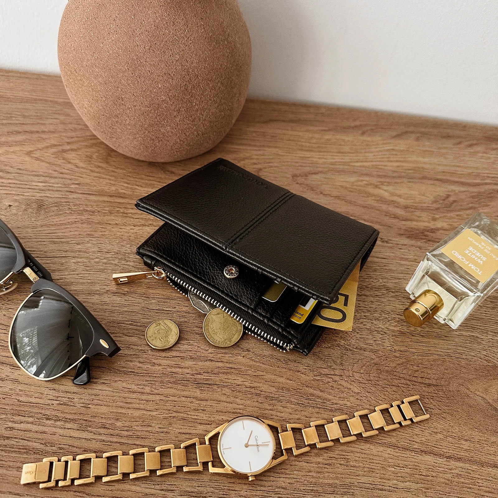 BLACK BLONDIE WALLET by LOUENHIDE