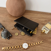 BLACK BLONDIE WALLET by LOUENHIDE