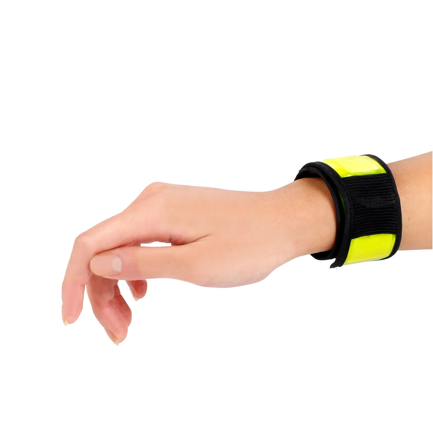 BB51_REFLECTOR_STRAP_HAND_4996.webp