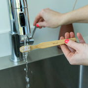 CLEANING BRUSH by MINT CLEANING