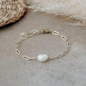 GWENDOLYH BRACELET in GOLD & PEARL by GLEE