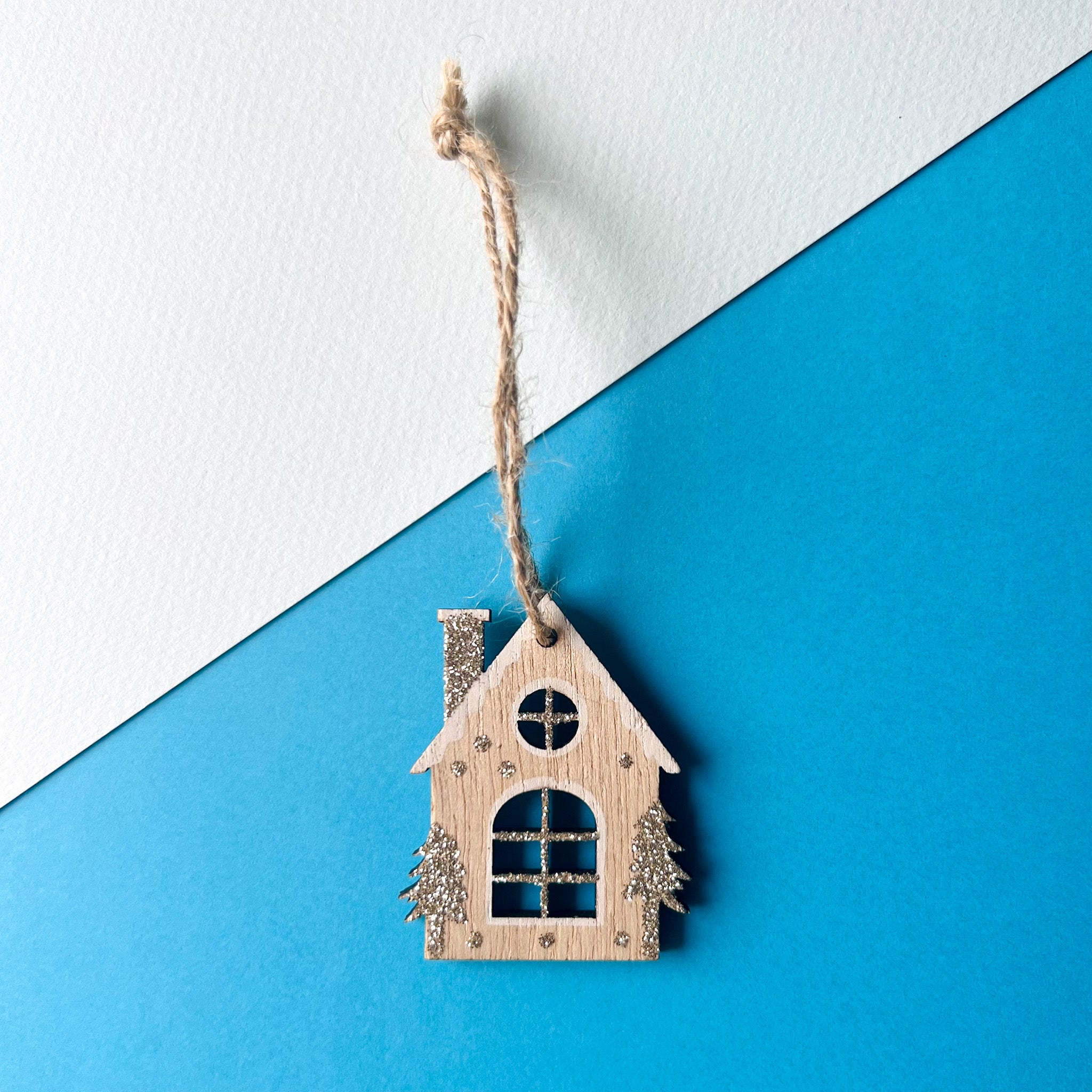 HOUSE WITH TREE OUTSIDE ORNAMENT