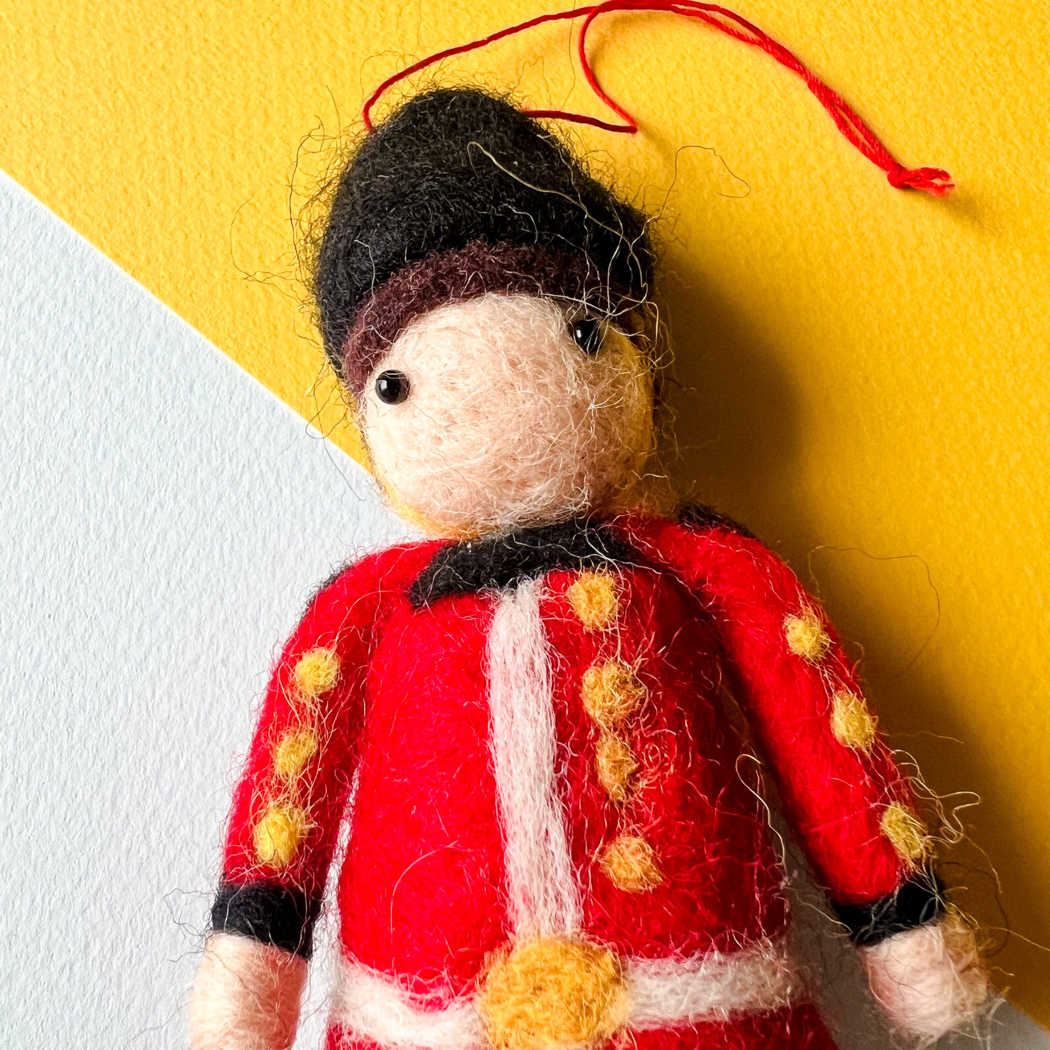 RED COAT SOLDIER ORNAMENT