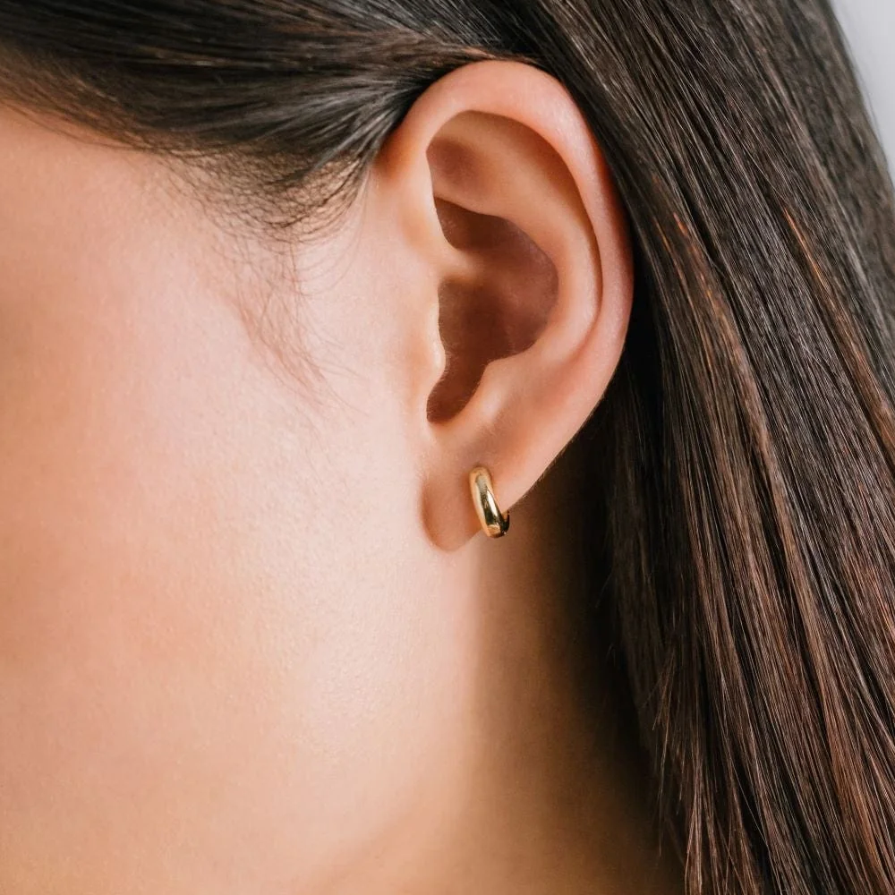 BEA 10MM HUGGIE HOOP EARRINGS SILVER by LOVER'S TEMPO