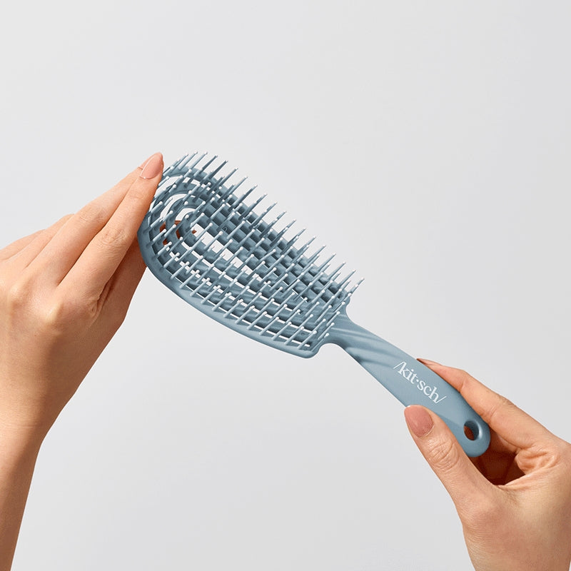 FLEXI DETANGLE BRUSH in HAZE BLUE by KITSCH