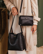 SAMANTHA HANDBAG in BLACK by LOUENHIDE