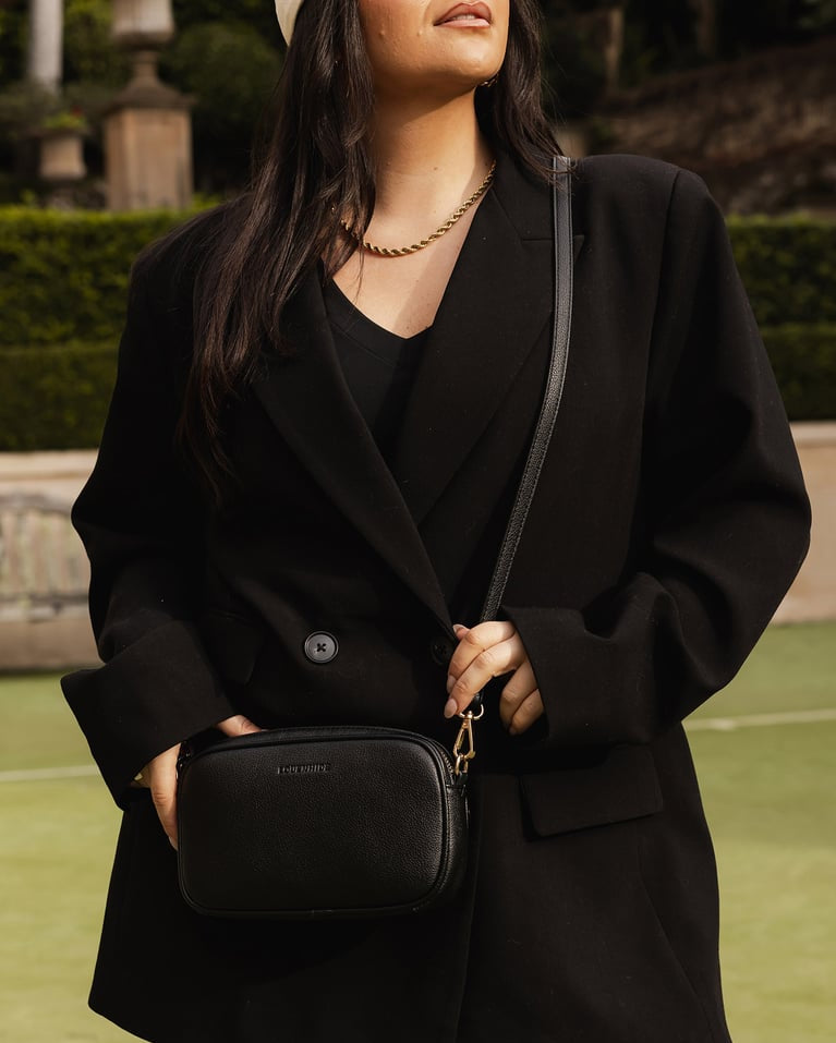 BIANCA CROSSBODY BAG in BLACK by LOUENHIDE