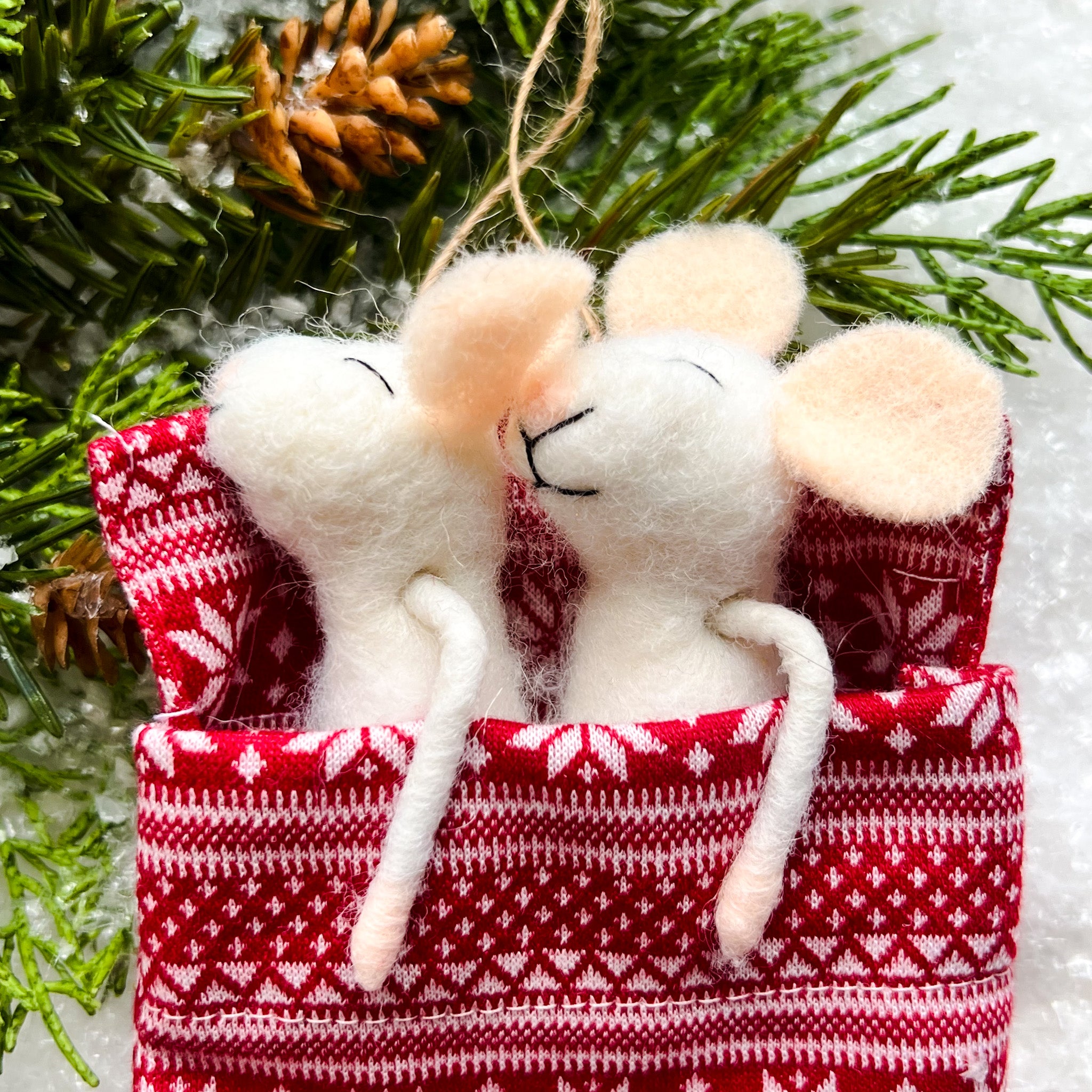 MICE SNUGGLED IN BED ORNAMENT